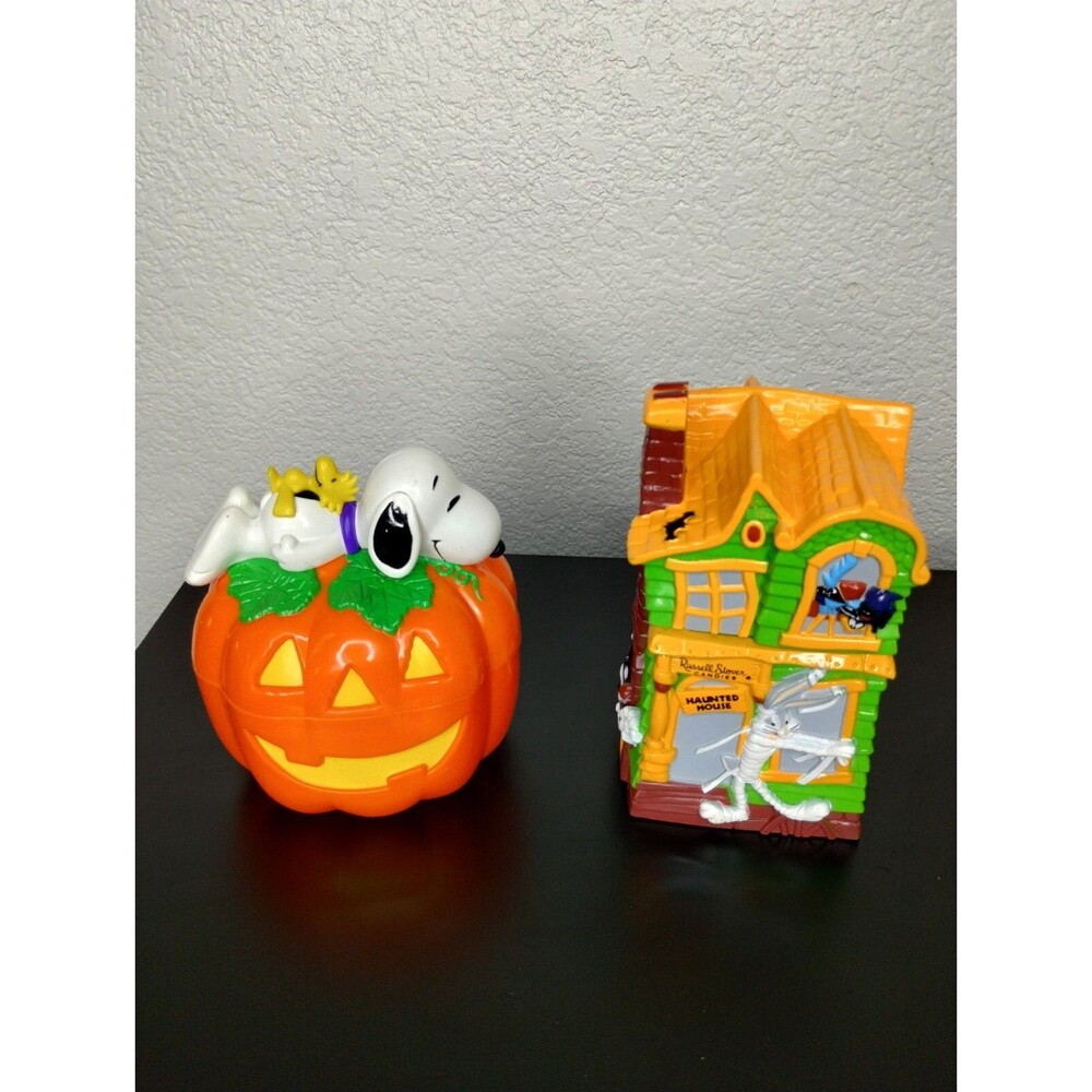 Looney Toons And Peanuts Vintage Lot Of Halloween Banks